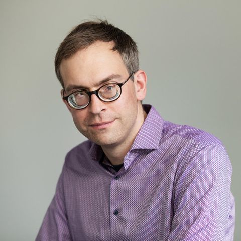 Seit 2020 ist Nicolas Haaf Mitglied des Betroffenenrats bei der Unabhängigen Beauftragten für Fragen des sexuellen Kindesmissbrauchs