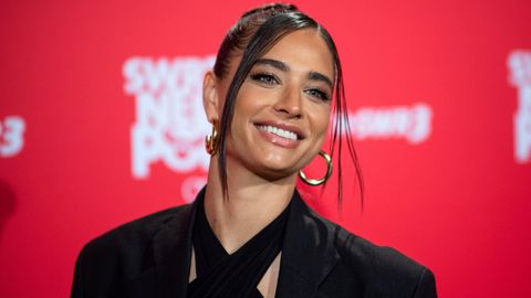 Amira Pocher startet gemeinsam mit ihrem Bruder den Podcast "Liebes Leben"