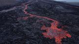 Wo genau im Südwesten Islands ein Vulkanausbruch droht, können Experten nicht sagen. Das Foto zeigt eine Eruption des Fargradalsfjall im August 2021. Dieser Vulkan liegt in der Nähe der Region, die aktuell von der Gefahr betroffen ist.