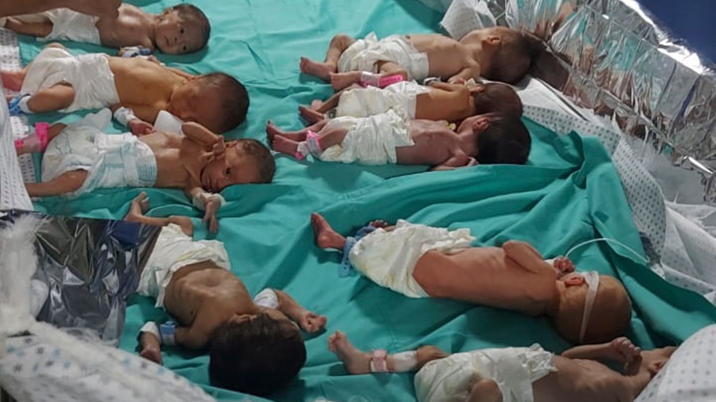 Krieg in Nahost: Israelische Armee bringt nach eigenen Angaben Babynahrung und Brutkästen in Schifa-Klinik