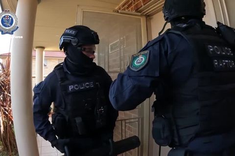 Video: Organisierte Kriminalität: Große Polizeiaktion in Australien