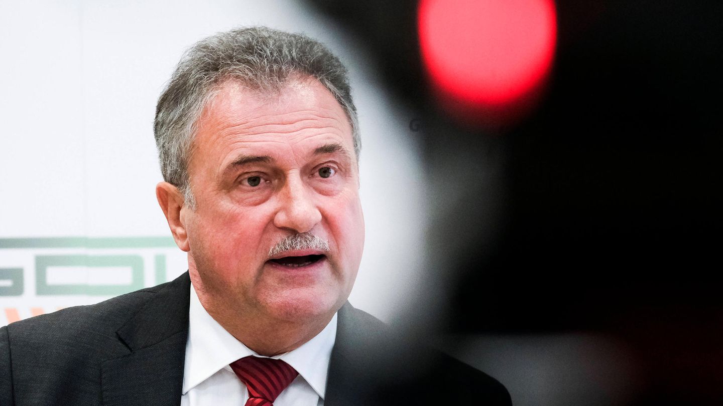 Claus Weselsky droht erneut mit Bahnstreiks