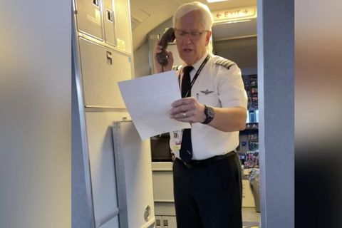 Video von der emotionalen Abschiedsrede eines Piloten geht viral