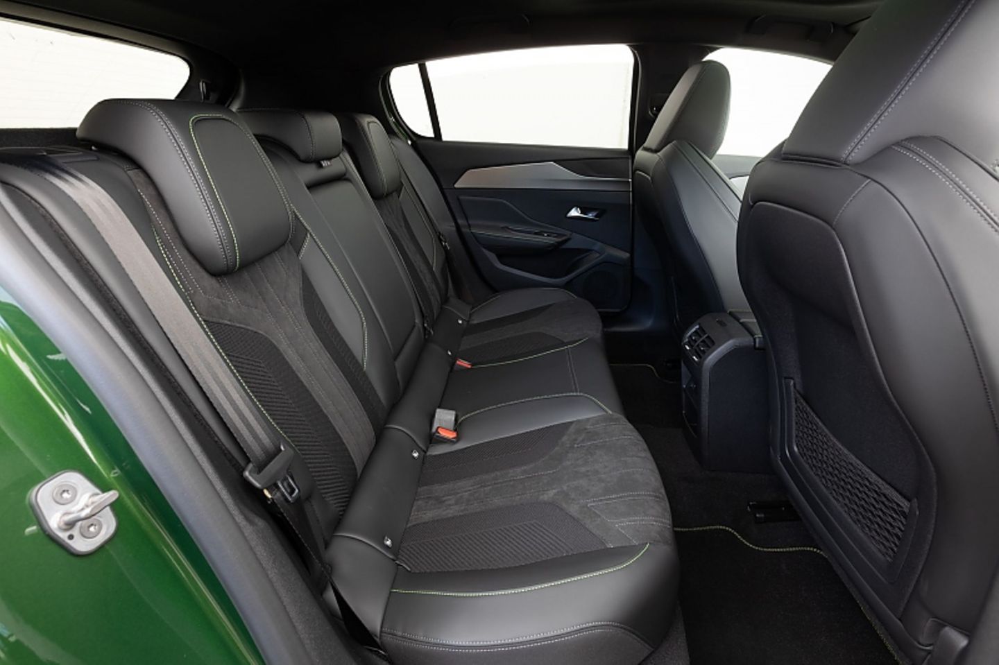 Peugeot E-308