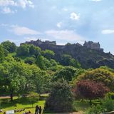 Edinburgh: Das Schloss auf einem Hügel. Es wird gemunkelt, dass es die Inspiration für Hogwarts ist.