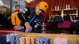 McLaren-Pilot Lando Norris am Roulette-Tisch. Der talentierte Brite will den Sport im Fokus sehen und ist ebenfalls nicht so begeistert von der Show drumherum.