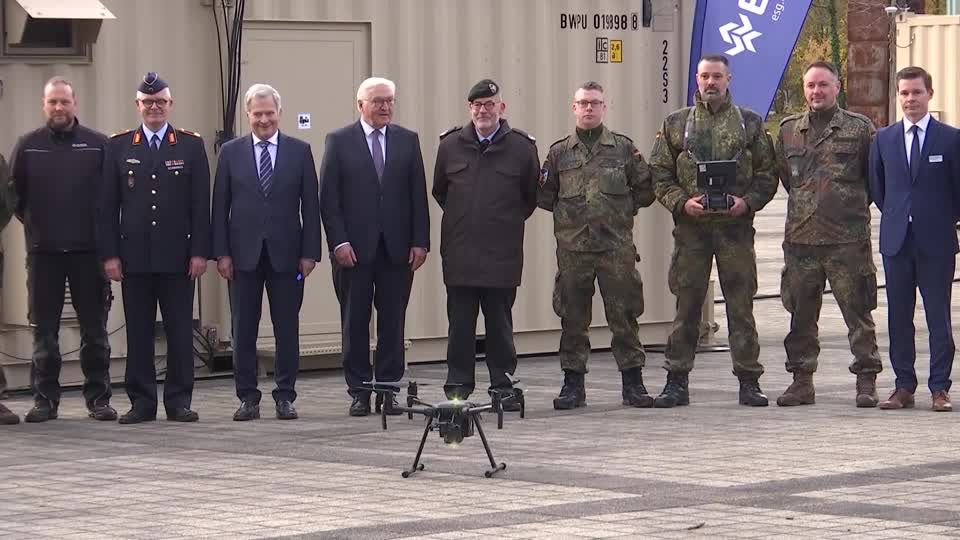 Video: Verteidigungseinblicke bei Staatsbesuch Video: Verteidigungseinblicke bei Staatsbesuch