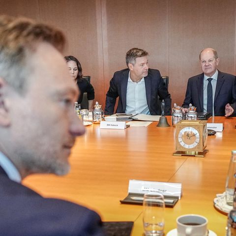 Finanzminister Christian Lindner (FDP), Wirtschaftsminister Robert Habeck (Grüne) und Bundeskanzler Olaf Scholz (SPD, v. l.)