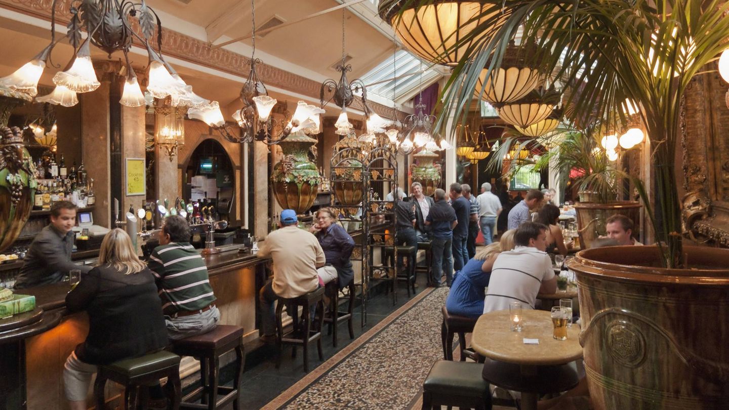 Eine schicke Bar in Dublin. In Irland gilt in der Gastronomie ein Mehrwertsteuersatz von 13,5 Prozent.