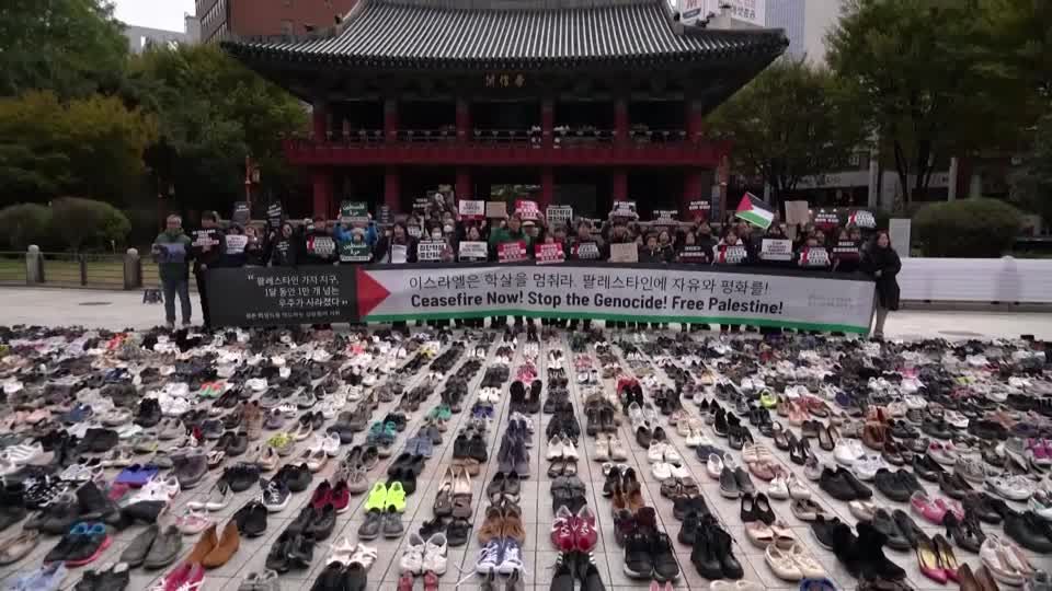 Video: Pro-Palästina-Protest mit vielen Schuhen