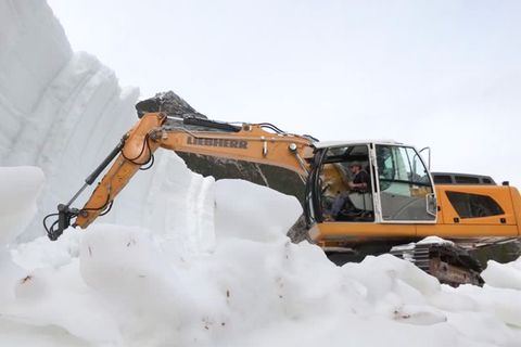 Kreativ im Klimawandel: Snowfarming in Österreich: Wintersport auf dem Schnee von gestern