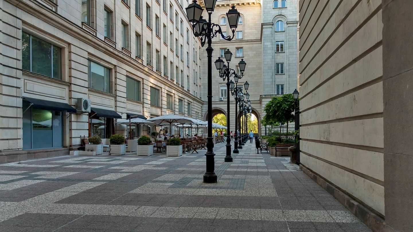 Blick in die City von Sofia. Bulgarien erhebt in der Gastronomie ebenfalls eine Mehrwertsteuer von 9 Prozent. Diese Ermäßigung ist bis Dezember 2024 befristet.