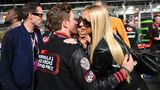 Snowboarder Shaun White und Starlett Paris Hilton waren ebenfalls zu Gast