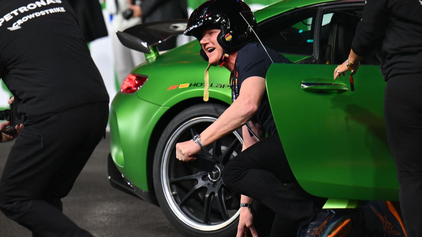 Natürlich durften bei dem Großevent auch nicht die Promis fehlen. Starkoch Gordon Ramsey durfte im Porsche sogar eine Runde drehen.