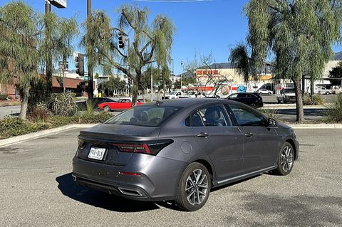 Chery Omoda O5 Sedan