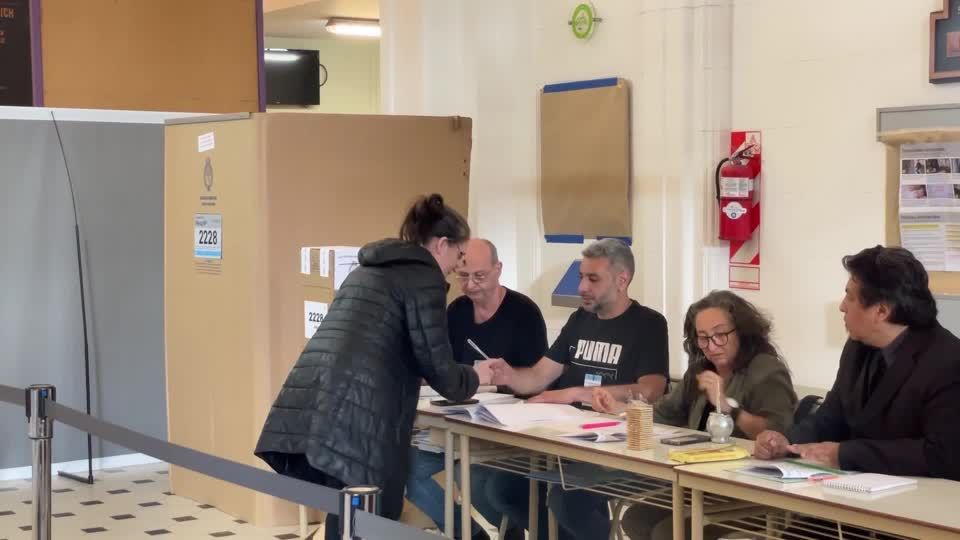 Video: Stichwahl um Präsidentenamt in Argentinien - Duell der Wirtschaftssysteme