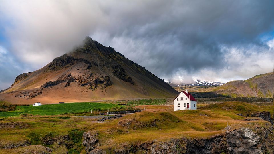 Island besteht zu großen Teilen aus erkaltetem Magma