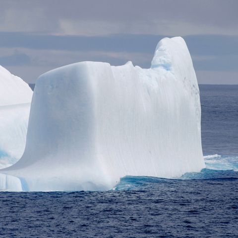 Ein Eisberg im Antarktischen Ozean