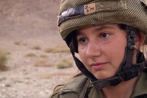 Mitten in der Wüste: Geheimer Militärstützpunkt: Hier bildet Israel junge Frauen zu Soldatinnen aus