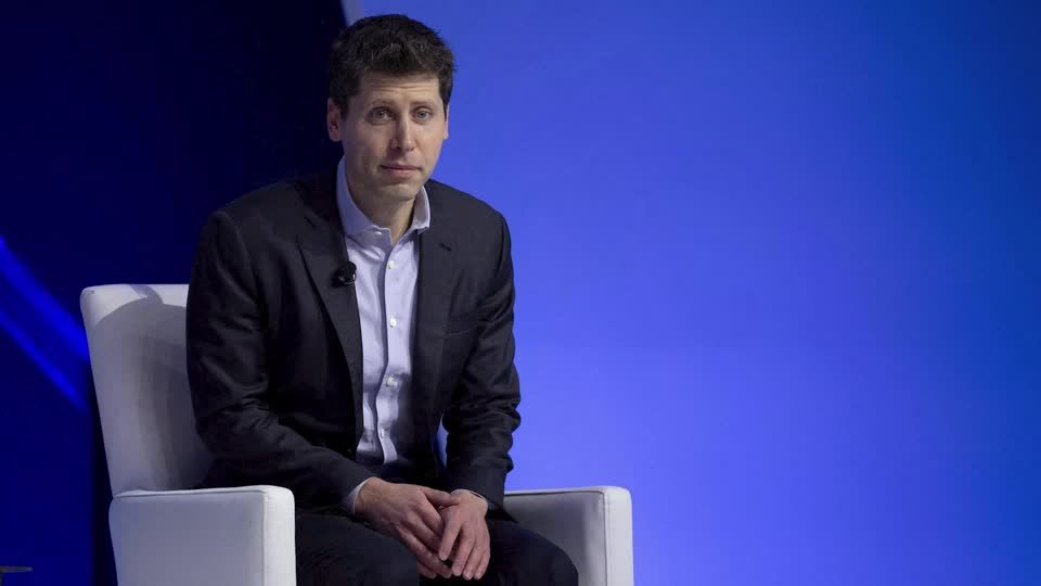 Video: Neuer Job bei Microsoft: Verwirrung nach Altmans Entlassung bei OpenAI Video: Neuer Job bei Microsoft: Verwirrung nach Altmans Entlassung bei OpenAI