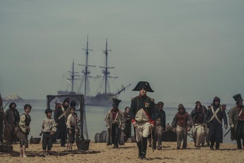 Film: Napoleon (Joaquin Phoenix) kehrt nach seinem Exil auf Elba nach Frankreich zurück