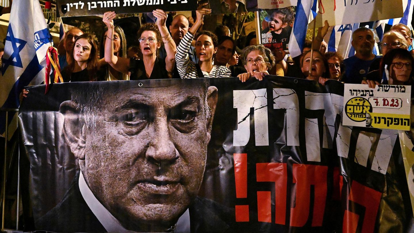 Benjamin Netanyahu: An entire people against itself