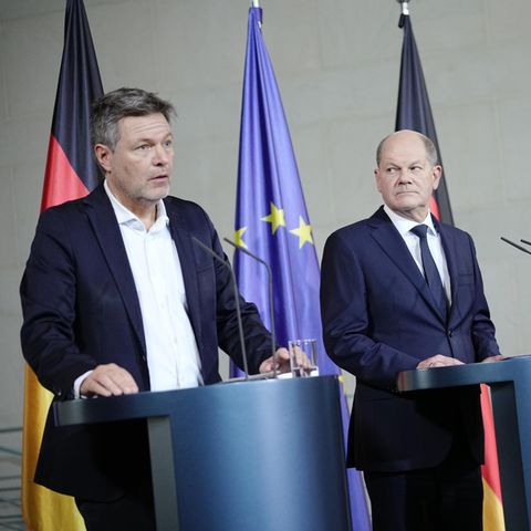 Robert Habeck, Olaf Scholz und Christian Lindner bei einem Pressestatement