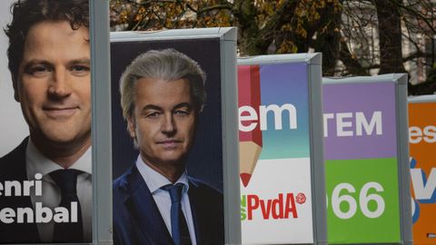 Wahlplakate in Den Haag