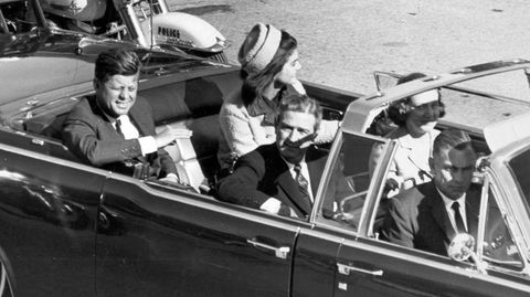 John F. Kennedy und Jacqueline Kennedy kurz vor dem Attentat