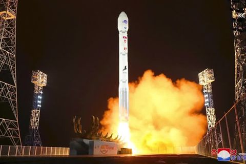 Trotz Protesten: Nordkorea meldet: Spionage-Satellit in Erdumlaufbahn geschossen