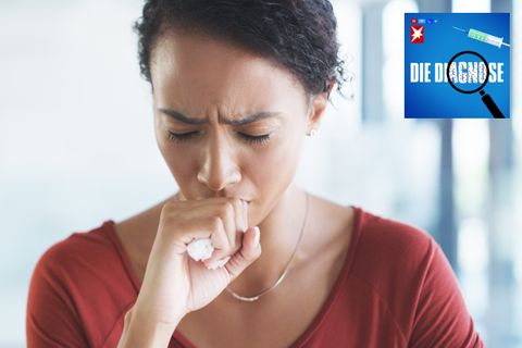 Eine Frau leidet unter unerklärlichen Reizhusten