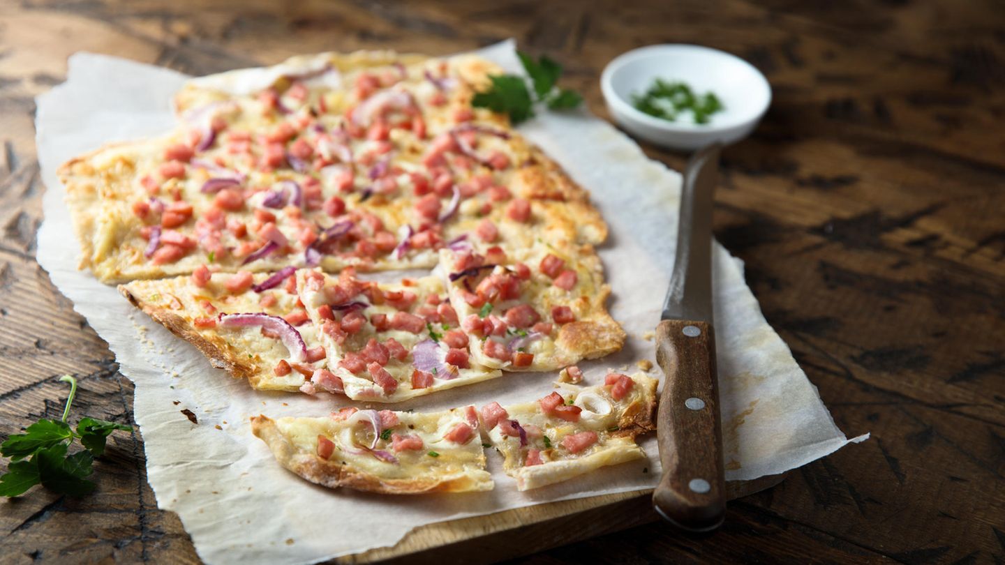 Flammkuchen Elsässer Art Flammkuchen Elsässer Art