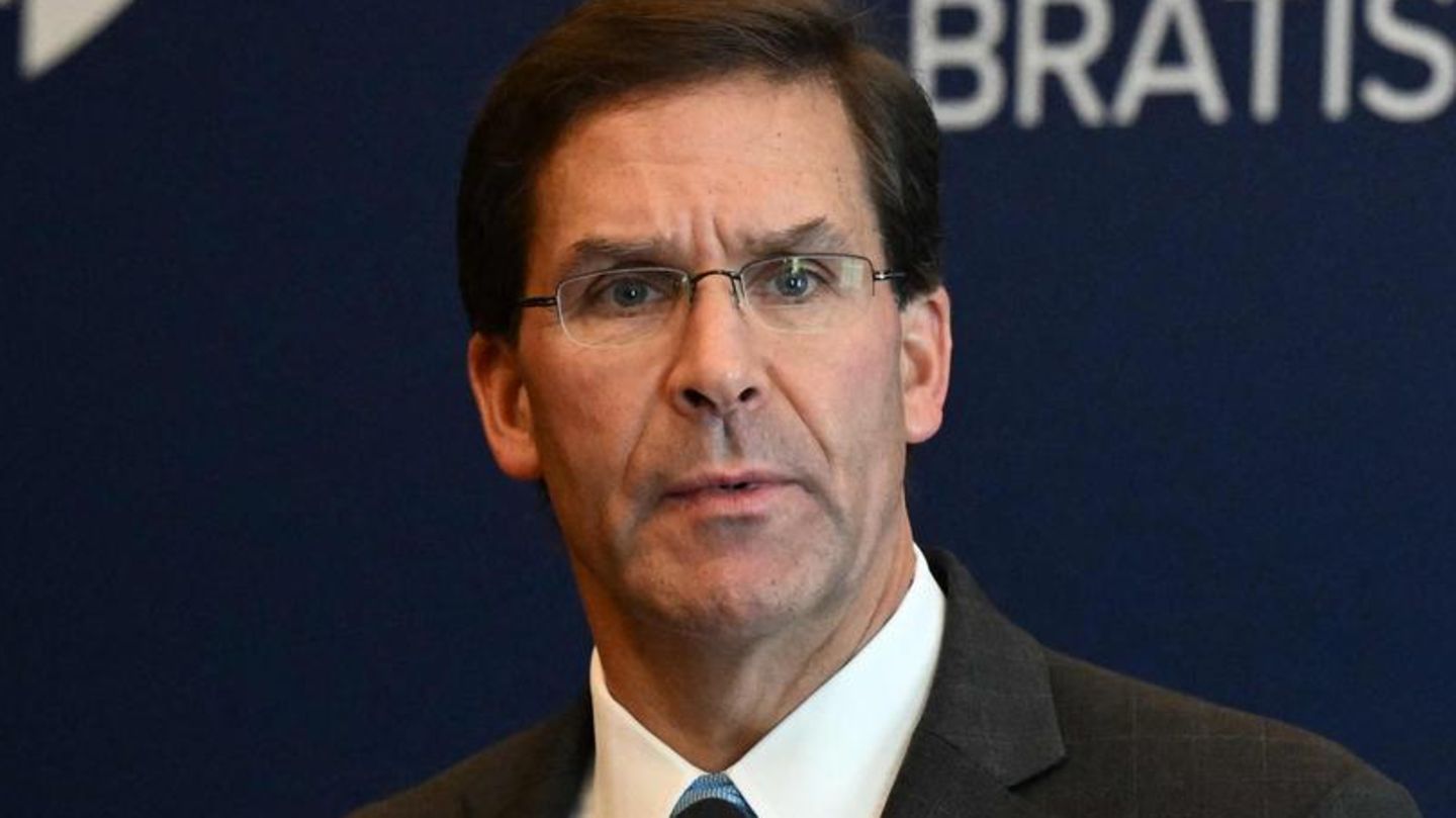 Mark Esper, Trumps zweiter Verteidigungsminister