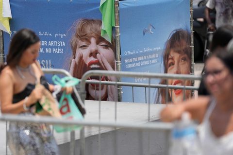 Ein Taylor-Swift-Plakat beim Konzert der Sängerin in Rio de Janeiro.