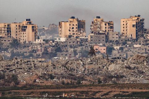 Die zerbombte "Skyline" des Gazastreifens am 22. November von der südisraelischen Grenze aus aufgenommen