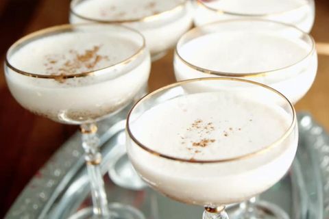 Dieser vegane Eierlikör wird Ihnen die Weihnachtszeit versüßen