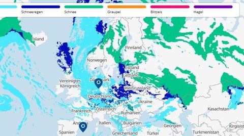 Eine Wetter-Karte zeigt Schnee, Regen und Graupel an diesem Wochenende