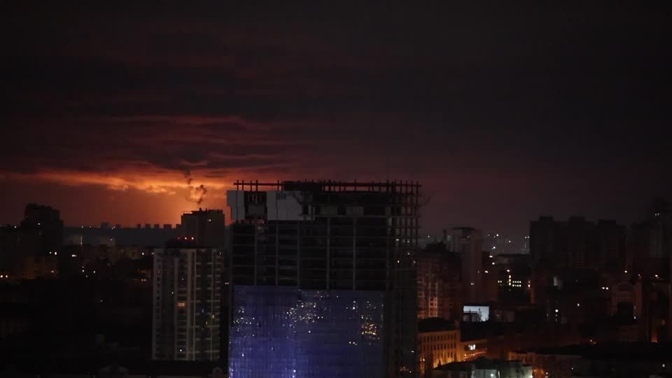 Video: Ukraine: Bislang größter russischer Drohnenangriff Video: Ukraine: Bislang größter russischer Drohnenangriff