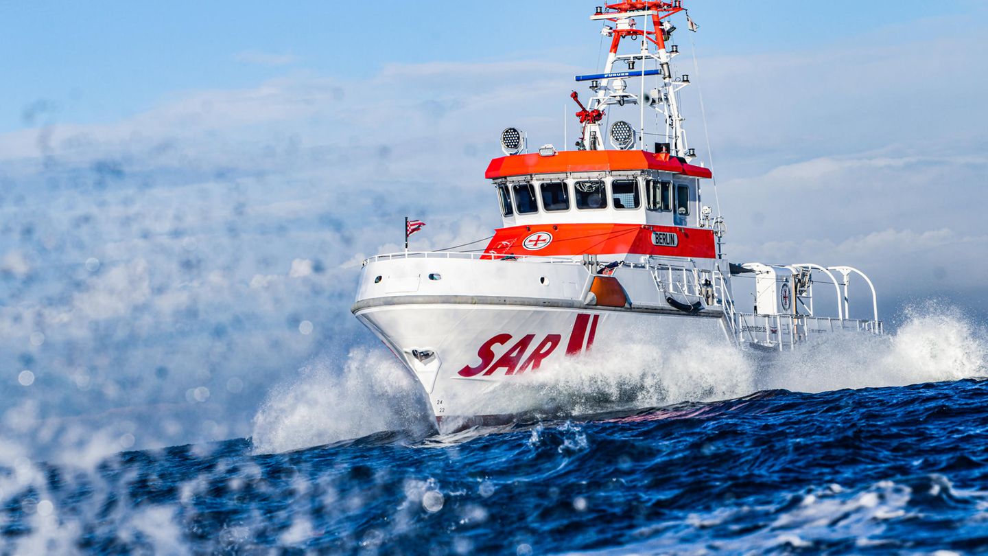Ein Schiff der Seenotrettung, die Retter waren am Wochenende im Wattenmeer im Einsatz