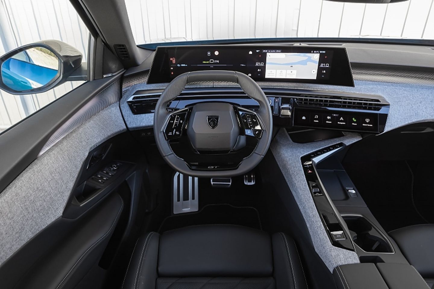 Peugeot e-3008