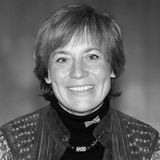 Am 4. Januar verstarb die erfolgreiche Skifahrerin im Alter von 72 Jahren nach schwerer Krankheit. Mit ihren Siegen bei den Olympischen Spielen 1976 verzauberte "Gold-Rosi" ganz Wintersport-Deutschland. Damals gewann sie drei Medaillen bei Olympia, vier bei der WM und den Gesamtweltcup. Auf dem Höhepunkt beendete sie im selben Jahr mit nur 25 Jahren ihre Karriere. Trotz ihrer großen sportlichen Erfolge wollte sie sich nie nur auf die Leistungssportlerin reduzieren lassen. Nach ihrem Karriereende schloss sie zahlreiche Sponsorenverträge ab und baute sich eine eigene Existenz auf. Mittermaier engagierte sich für gesellschaftliche Zwecke, war Schirmherrin der Kinder-Rheuma-Stiftung und wurde 1997 nationale Botschaftern für Sport, Toleranz und Fair Play. Als Werbebotschafterin bereiste die bayerische Frohnatur die Welt. Privat führte sie ein unaufgeregtes Leben, fernab von Glanz und Glamour.