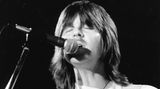 Der Bassist, Sänger und Mitbegründer der US-Rockband Eagles ("Hotel California») starb am 26. Juli in Los Angeles im Alter von 77 Jahren. Als Todesursache galten Komplikationen in Verbindung mit einer chronisch obstruktiven Lungenerkrankung. Meisner hatte 1971 zusammen mit Glenn Frey (Gitarre), Don Henley (Schlagzeug) und Bernie Leadon (Gitarre) die Eagles gegründet. Er gehörte der Gruppe bis 1977 an. Er wirkte an den Alben "Eagles" (1972), "Desperado" (1973), "On the Border" (1974), "One of these Nights" (1975) und "Hotel California" (1976) mit. 1998 wurde Meisner mit den Eagles in die Rock and Roll Hall of Fame – eine Ruhmeshalle für einflussreiche Rock'n'Roll-Musiker – aufgenommen.
