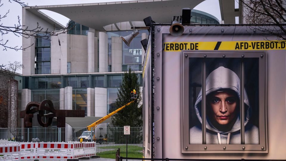 Polizei Berlin warnt vor Fake-Strafzetteln – gefährlicher QR-Code!