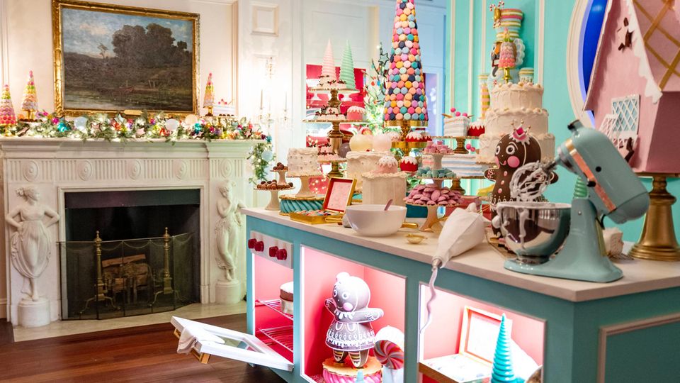 Weihnachtsdekoration und Süßigheiten im Weißen Haus unter dem Motto "Zauber, Staunen und Freude"