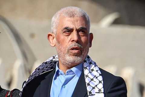 Hamas-Anführer Jihia al-Sinwar, soll bei dem Treffen akzentfreies Hebräisch mit den Geiseln gesprochen haben