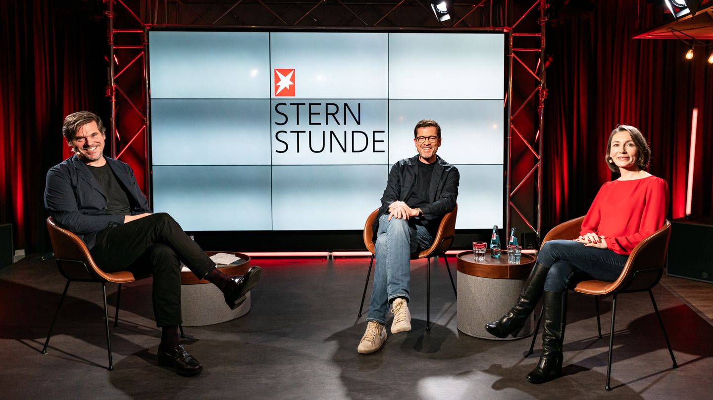 Ex-Verteidigungsminister Karl-Theodor zu Guttenberg, Sicherheitsexpertin Claudia Major, Chefredakteur Gregor Peter Schmitz