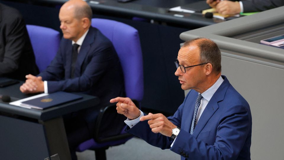 Kanzler Scholz, CDU-Chef Merz: Das Rennen ist eröffnet