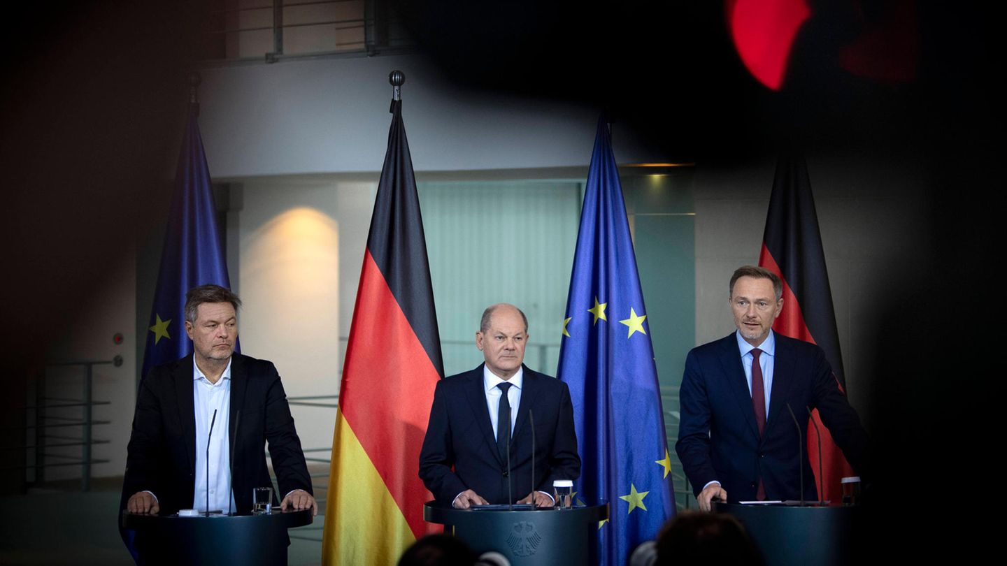 Haushalt: Die Ampelspitzen rund um Vize-Kanzler Robert Habeck, Bundeskanzler Olaf Scholz und Finanzminister Christian Lindner