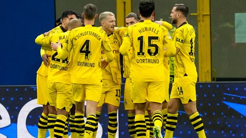 Schwarz-gelber Jubel nach dem 1:0-Führungstreffer von Marco Reus – BVB zieht ins Achtelfinale der Champions League ein