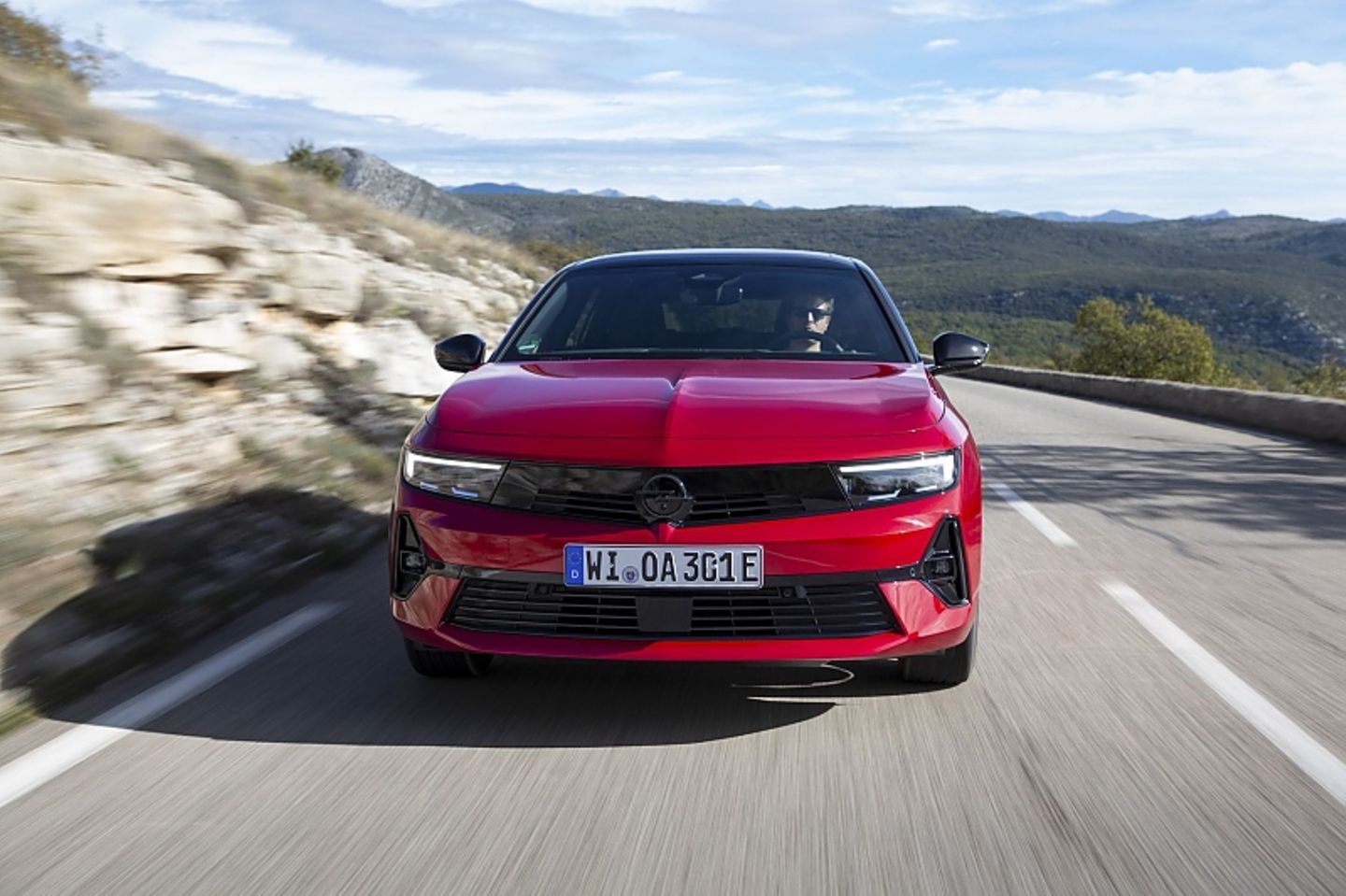 Opel Astra Electric Sports Tourer